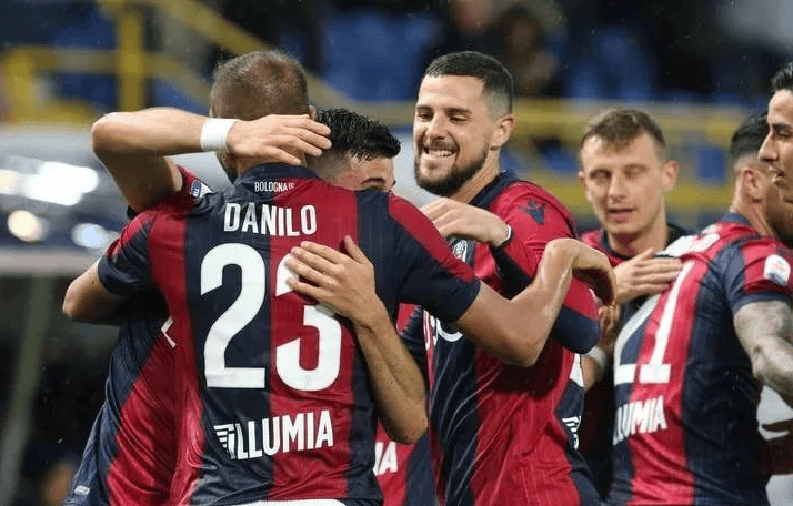 关于乌迪内斯门将扑出点球，帮球队守住胜利的信息