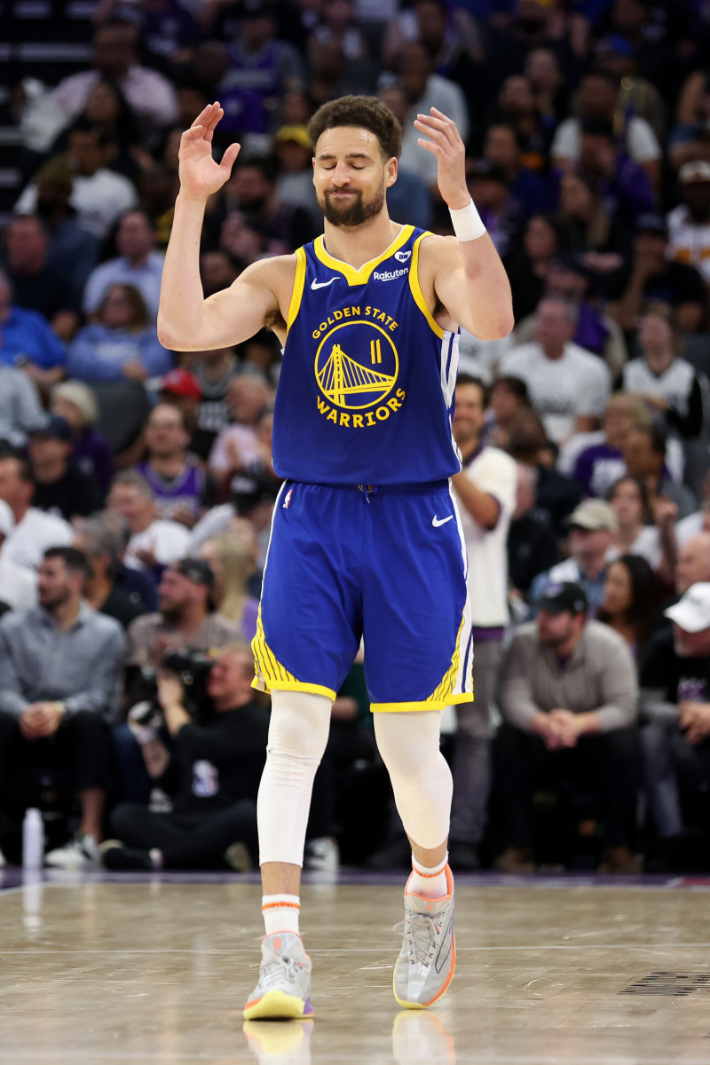 罗斯托克队员破门得分，带领球队取得胜利