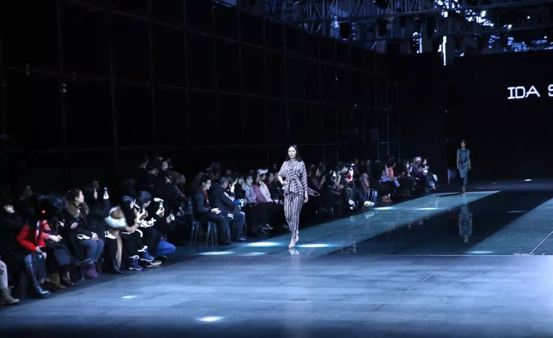 挽歌风云！亚洲足球盛事火爆精彩绝伦的简单介绍