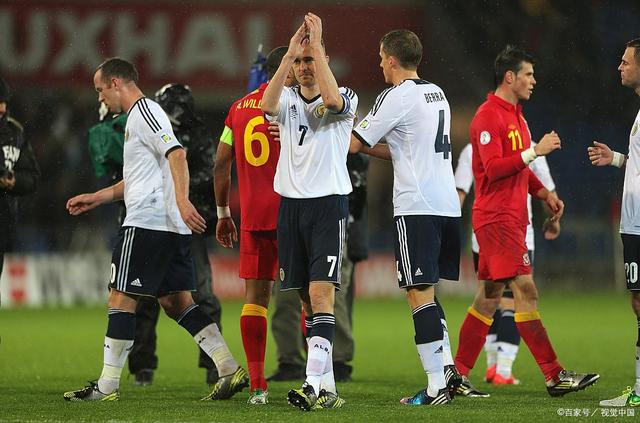 西班牙战胜强敌，稳居小组第一