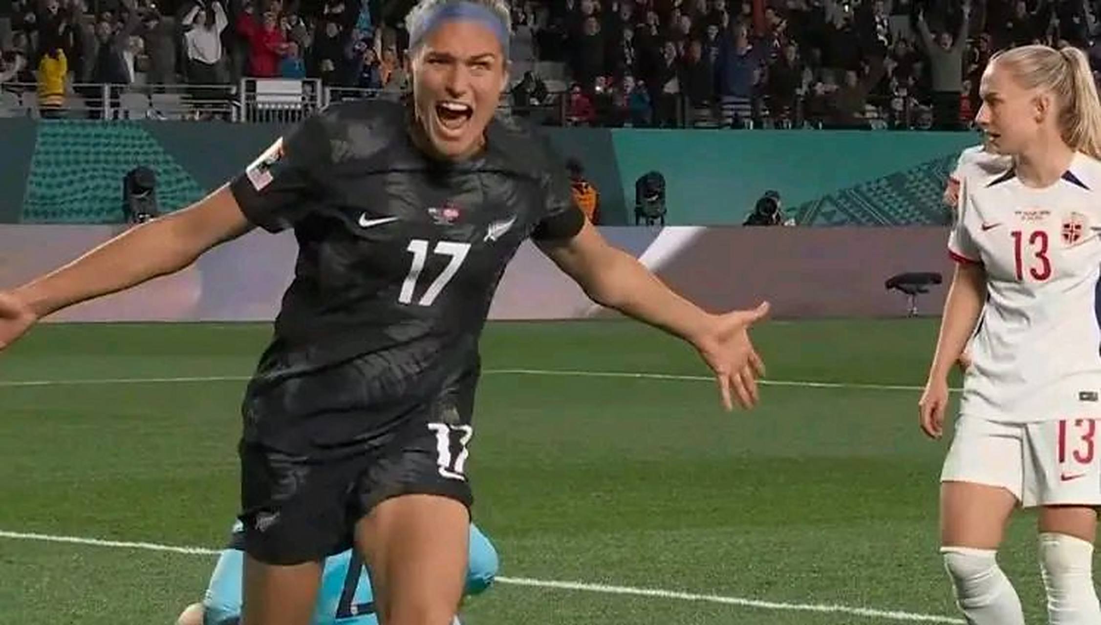 包含纽西兰女足国家队新晋队长展现领导魅力的词条