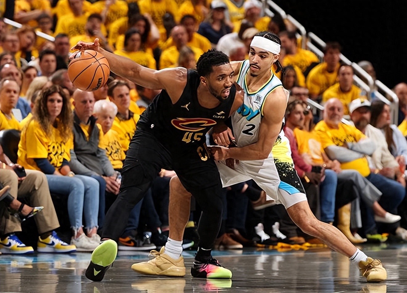 爵士惊险胜奇才，米切尔砍下全场最高33分的简单介绍