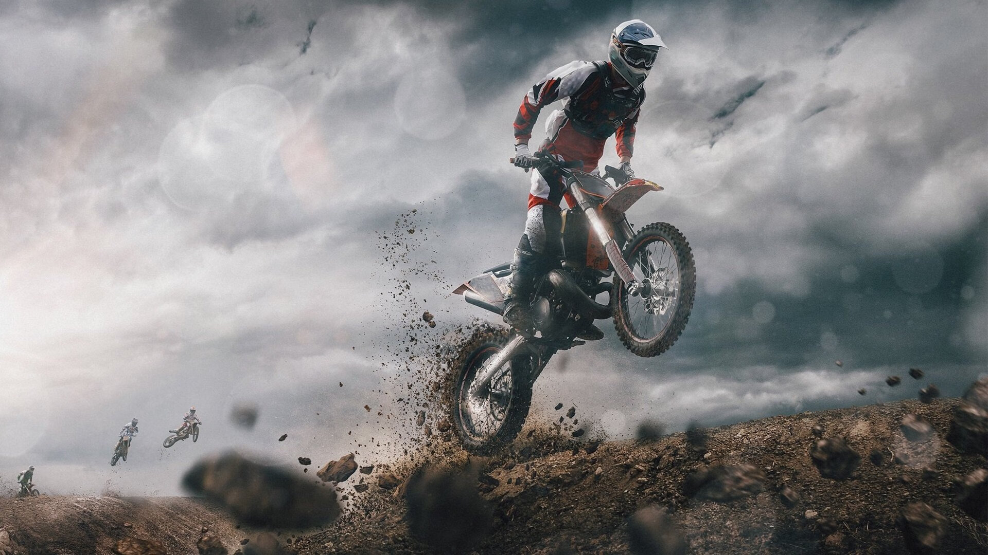 紫百合的十字路口，意甲烽火与卡塔尔征途的撕裂与抉择