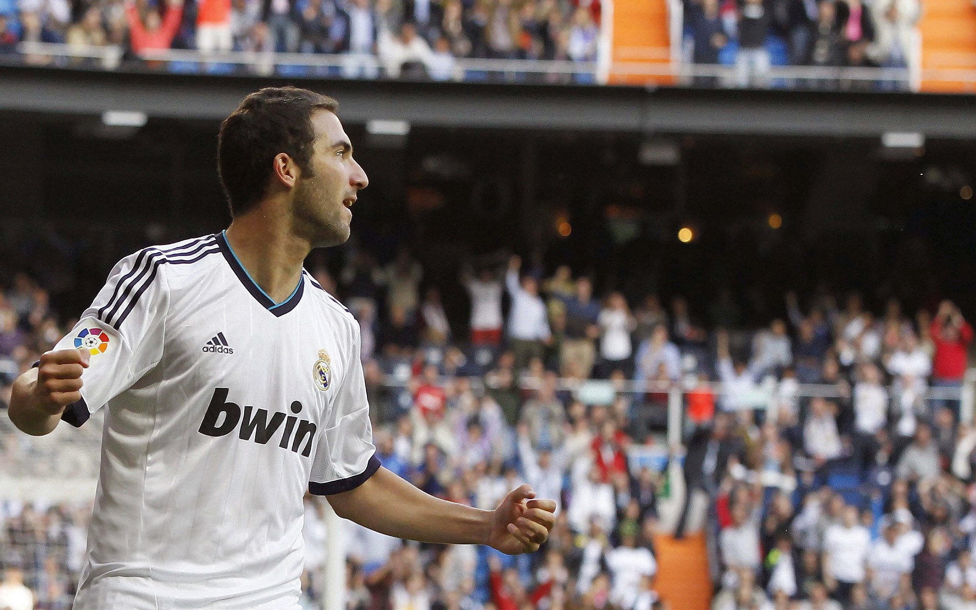 关键先生哈登引领尼克斯踏平公牛，麦迪逊广场花园沸腾