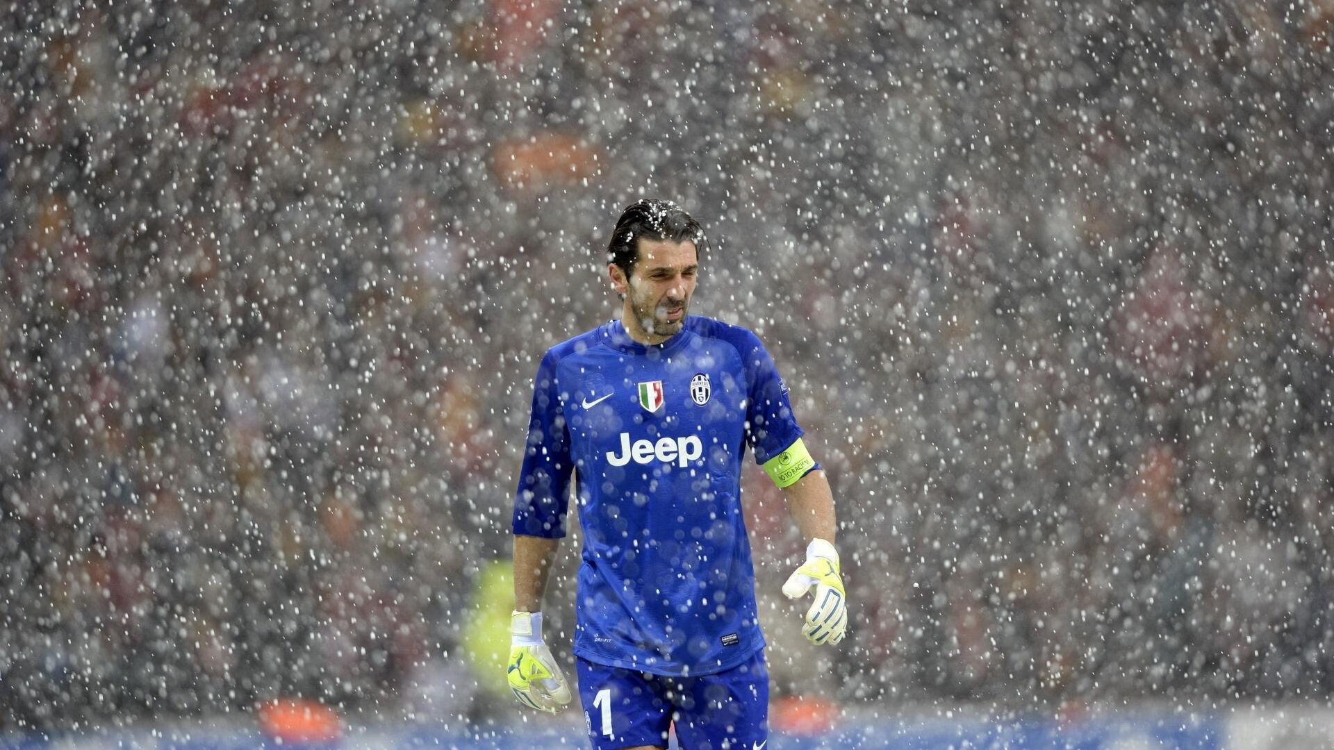 浴火重生，诺里斯状态爆棚，迈凯伦以压倒性胜利宣告新时代